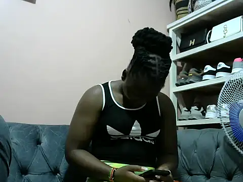 slender-qwene online show from 03/24/26, 11:15