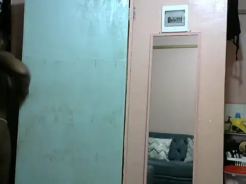 slender-qwene online show from 03/31/26, 08:37