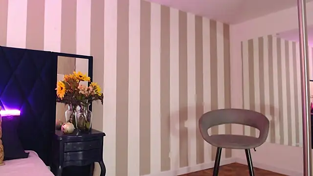 Snapshot of KattyPortman chatting on 12/11/24, 04:07 KattyPortman online show from 12/11/24, 04:07