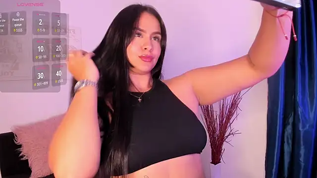 Snapshot of KattyPortman chatting on 10/28/25, 01:20 KattyPortman online show from 10/28/25, 01:20