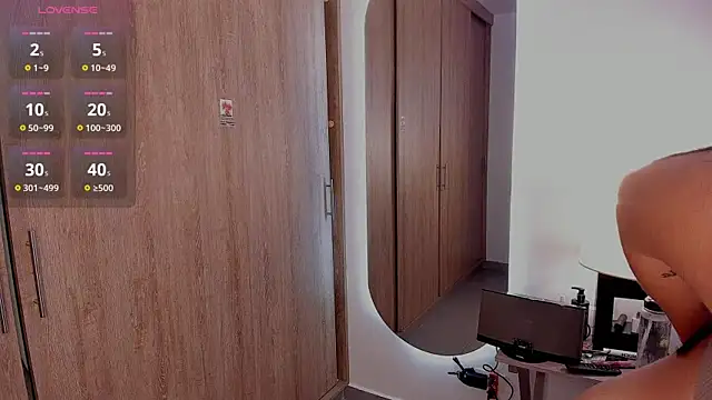 Snapshot of KattyPortman chatting on 11/30/25, 02:26 KattyPortman online show from 11/30/25, 02:26