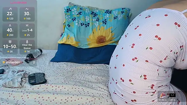 mrsmaira online show from 07/26/26, 01:29