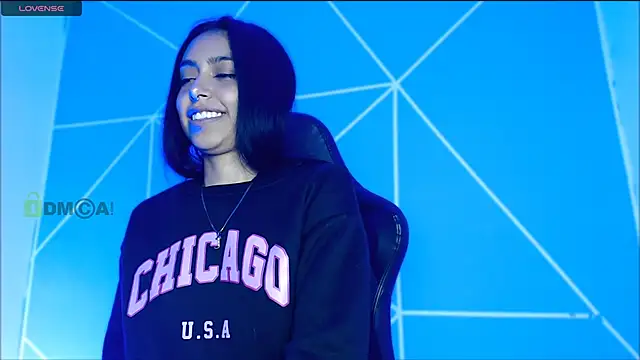 lilylouisee online show from 10/16/25, 10:00