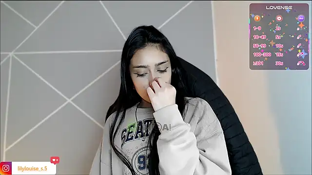 lilylouisee online show from 04/02/26, 07:22