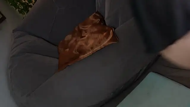 NaughtYHomemadE online show from 01/19/25, 04:25