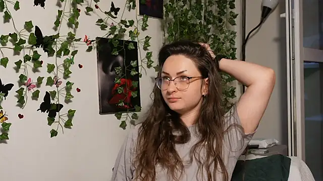 NaughtYHomemadE online show from 09/12/25, 02:17