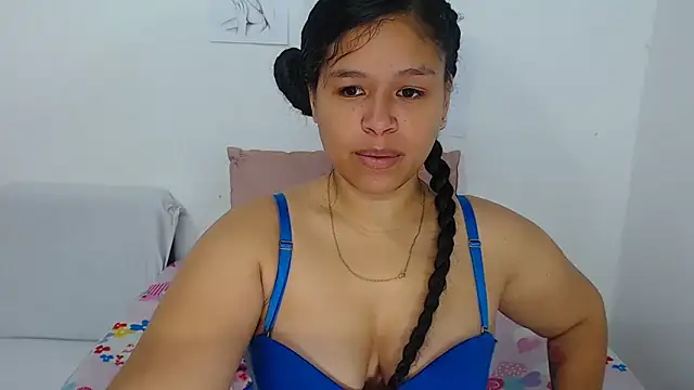 Hazel donna online show from 05/26/26, 03:46