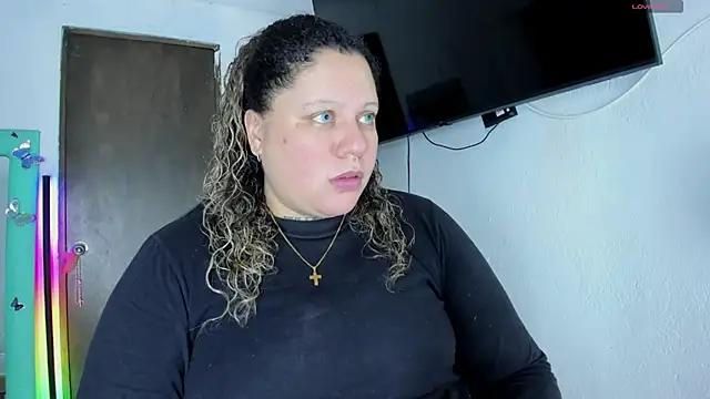 Snapshot of mariana_maze chatting on 12/03/24, 03:41 mariana maze online show from 12/03/24, 03:41