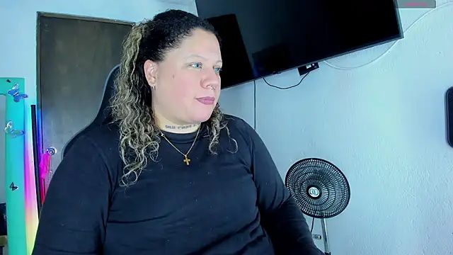 Snapshot of mariana_maze chatting on 12/05/24, 06:10 mariana maze online show from 12/05/24, 06:10