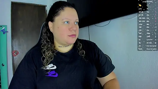 Snapshot of mariana_maze chatting on 12/14/24, 03:51 mariana maze online show from 12/14/24, 03:51