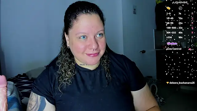 Snapshot of mariana_maze chatting on 12/18/24, 06:21 mariana maze online show from 12/18/24, 06:21