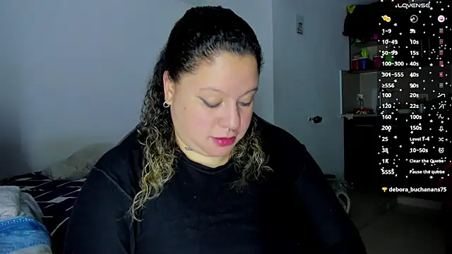 Snapshot of mariana_maze chatting on 12/19/24, 06:23 mariana maze online show from 12/19/24, 06:23