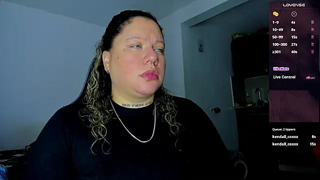 Snapshot of mariana_maze chatting on 01/04/25, 08:28 mariana maze online show from 01/04/25, 08:28