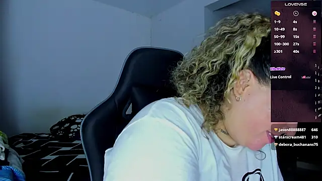 Snapshot of mariana_maze chatting on 01/07/25, 09:50 mariana maze online show from 01/07/25, 09:50