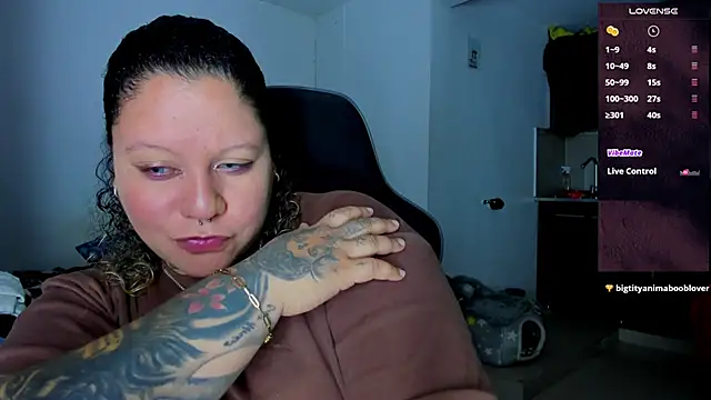 Snapshot of mariana_maze chatting on 01/19/25, 05:05 mariana maze online show from 01/19/25, 05:05