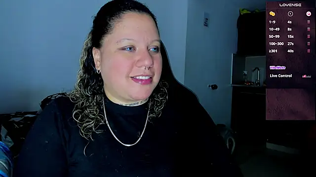 Snapshot of mariana_maze chatting on 01/20/25, 03:15 mariana maze online show from 01/20/25, 03:15