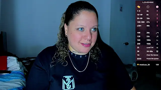 Snapshot of mariana_maze chatting on 01/21/25, 07:26 mariana maze online show from 01/21/25, 07:26