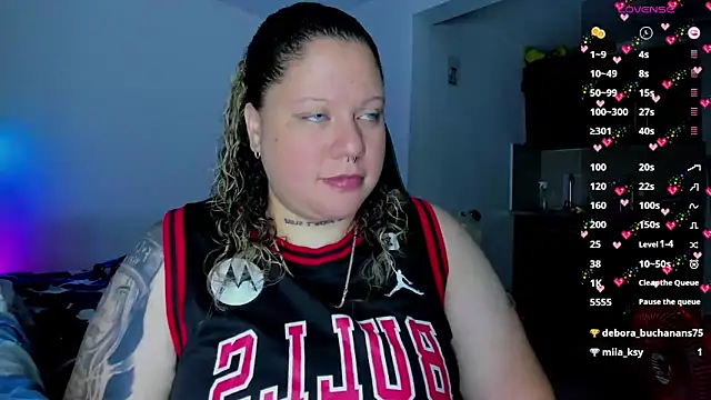 Snapshot of mariana_maze chatting on 01/30/25, 06:13 mariana maze online show from 01/30/25, 06:13