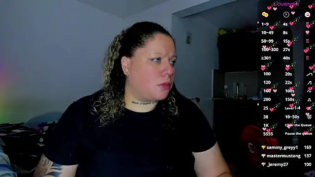 Snapshot of mariana_maze chatting on 02/02/25, 04:32 mariana maze online show from 02/02/25, 04:32