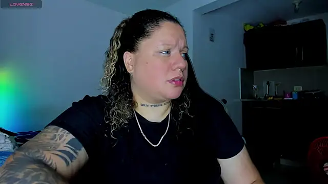 Snapshot of mariana_maze chatting on 02/03/25, 07:51 mariana maze online show from 02/03/25, 07:51