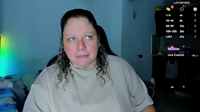 Snapshot of mariana_maze chatting on 02/16/25, 05:15 mariana maze online show from 02/16/25, 05:15