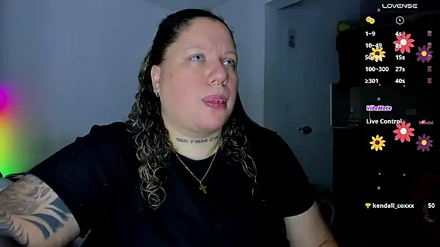 Snapshot of mariana_maze chatting on 02/23/25, 05:34 mariana maze online show from 02/23/25, 05:34