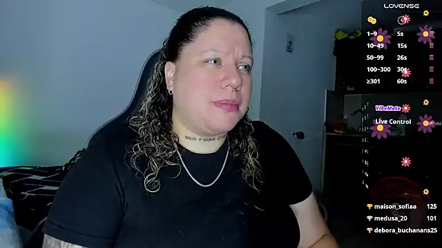 Snapshot of mariana_maze chatting on 03/15/25, 06:36 mariana maze online show from 03/15/25, 06:36