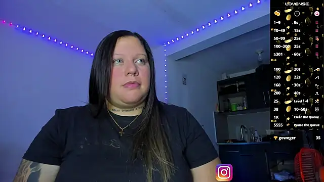 Snapshot of mariana_maze chatting on 02/04/26, 08:09 mariana maze online show from 02/04/26, 08:09