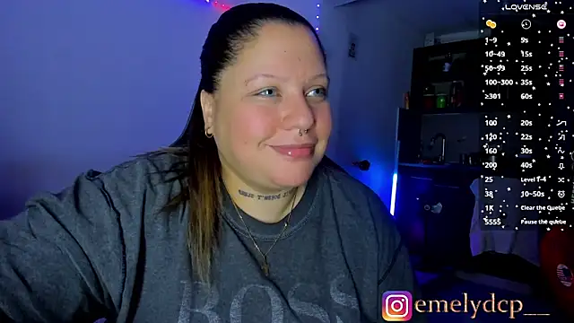 Snapshot of mariana_maze chatting on 04/14/26, 01:55 mariana maze online show from 04/14/26, 01:55