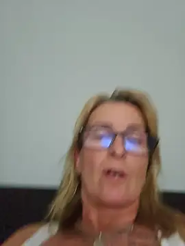 Snapshot of Steffi45 chatting on 07/14/26, 01:17 Steffi45 online show from 07/14/26, 01:17