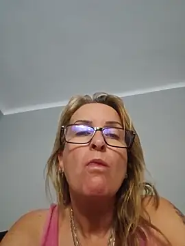 Snapshot of Steffi45 chatting on 07/17/26, 05:25 Steffi45 online show from 07/17/26, 05:25