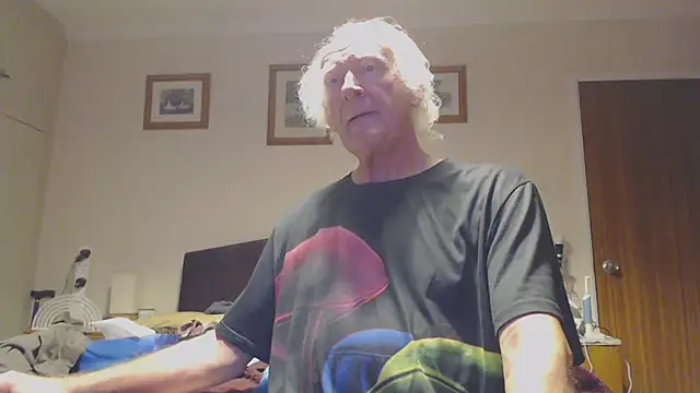 WaverlyKernow online show from 01/11/25, 07:49