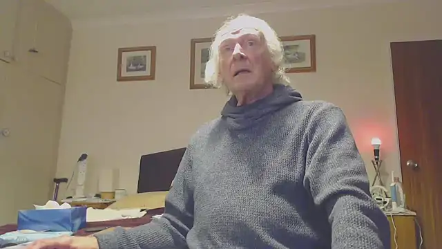 WaverlyKernow online show from 01/27/25, 02:24