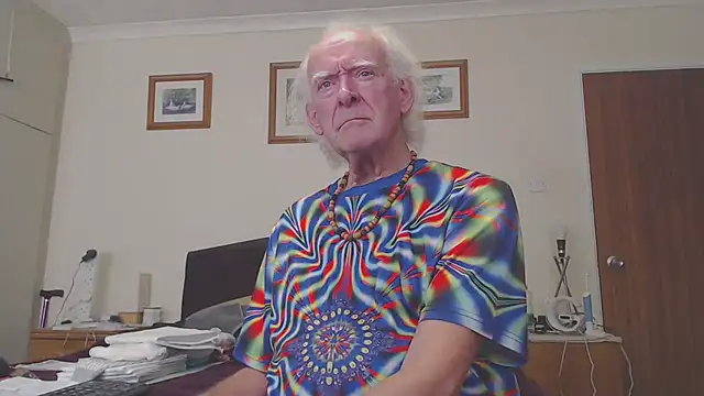 WaverlyKernow online show from 02/25/25, 12:34