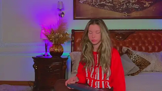 Real Tini online show from 11/14/25, 06:01