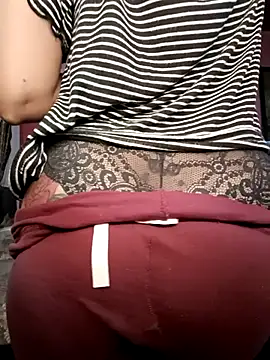 Snapshot of yourkajal chatting on 03/21/25, 10:28 yourkajal online show from 03/21/25, 10:28