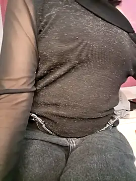 Snapshot of yourkajal chatting on 11/13/25, 05:39 yourkajal online show from 11/13/25, 05:39