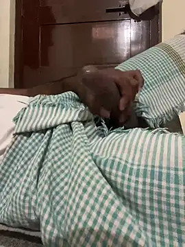 Snapshot of TeluguBoyAbhi chatting on 12/28/24, 09:09 TeluguBoyAbhi online show from 12/28/24, 09:09