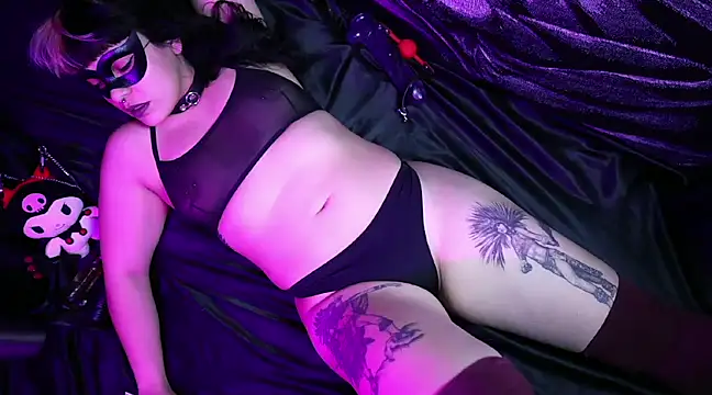 EvaCrux online show from 03/07/25, 06:35