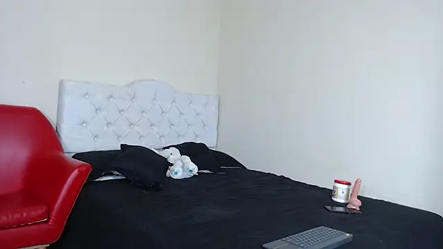 luna hoott online show from 02/21/25, 04:59