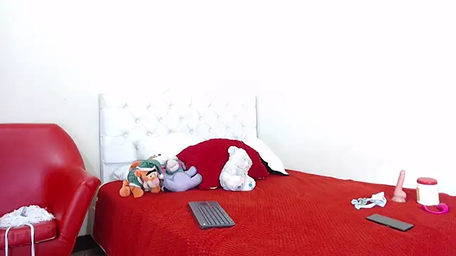 luna hoott online show from 02/28/25, 08:07