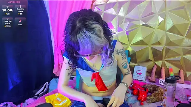 neeko princes online show from 03/13/25, 12:13