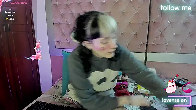 neeko princes online show from 02/26/26, 12:15