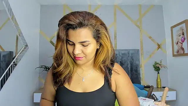 angelina castroo online show from 12/14/24, 03:29