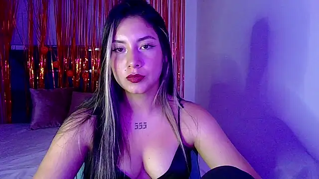 Lia 14  online show from 12/15/25, 11:53