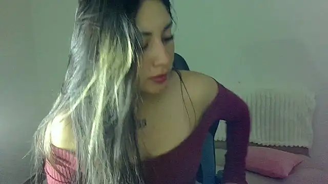 Lia 14  online show from 05/07/26, 01:00