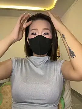 Snapshot of -KathySweet- chatting on 06/18/26, 03:51 -KathySweet- online show from 06/18/26, 03:51
