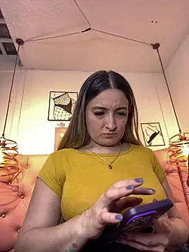 Snapshot of antonella87 chatting on 06/04/26, 11:11 antonella87 online show from 06/04/26, 11:11