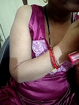 Snapshot of reemacouple007 chatting on 09/14/25, 04:50 reemacouple007 online show from 09/14/25, 04:50