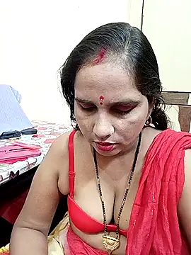 Snapshot of reemacouple007 chatting on 09/16/25, 05:36 reemacouple007 online show from 09/16/25, 05:36